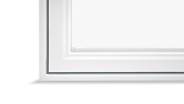 Beverley Hills double hung windows feature a High-gloss finish.